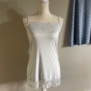 Lace trim tank top camisole
